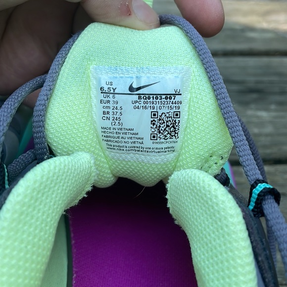 *OPEN TO OFFERS* Nike Air 270 React womens shoe - Picture 6 of 6